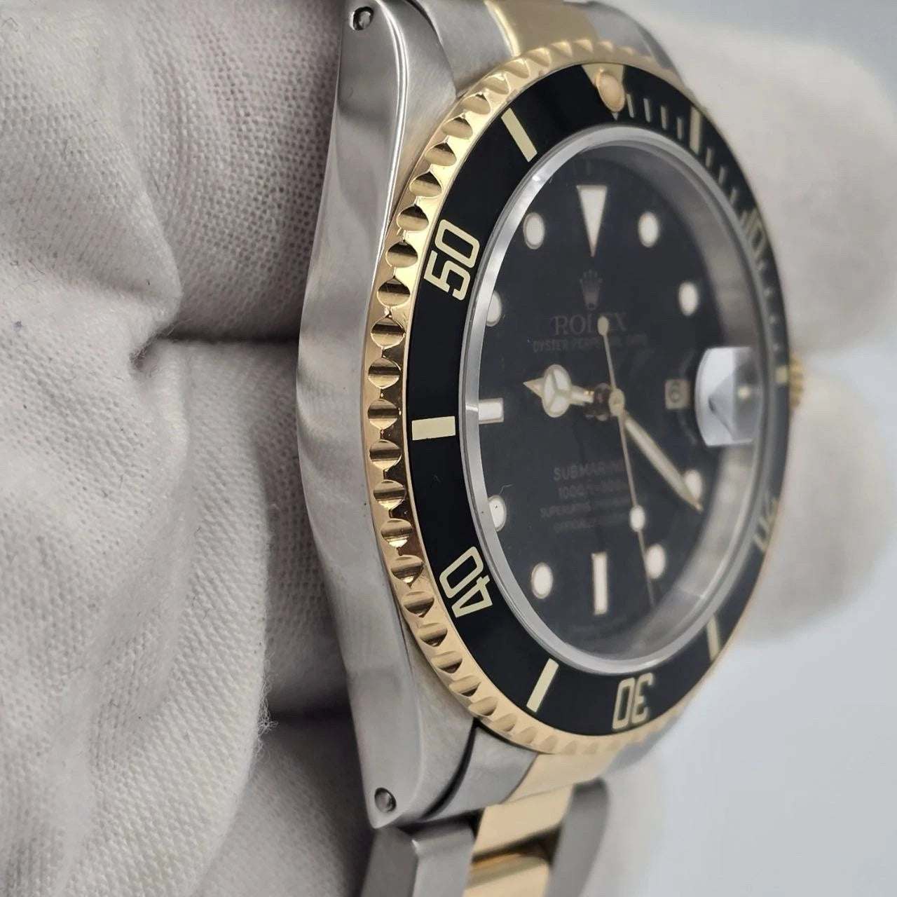 Rolex Submariner Date 16613 Black Dial Two Tone Steel Gold 40mm Watch