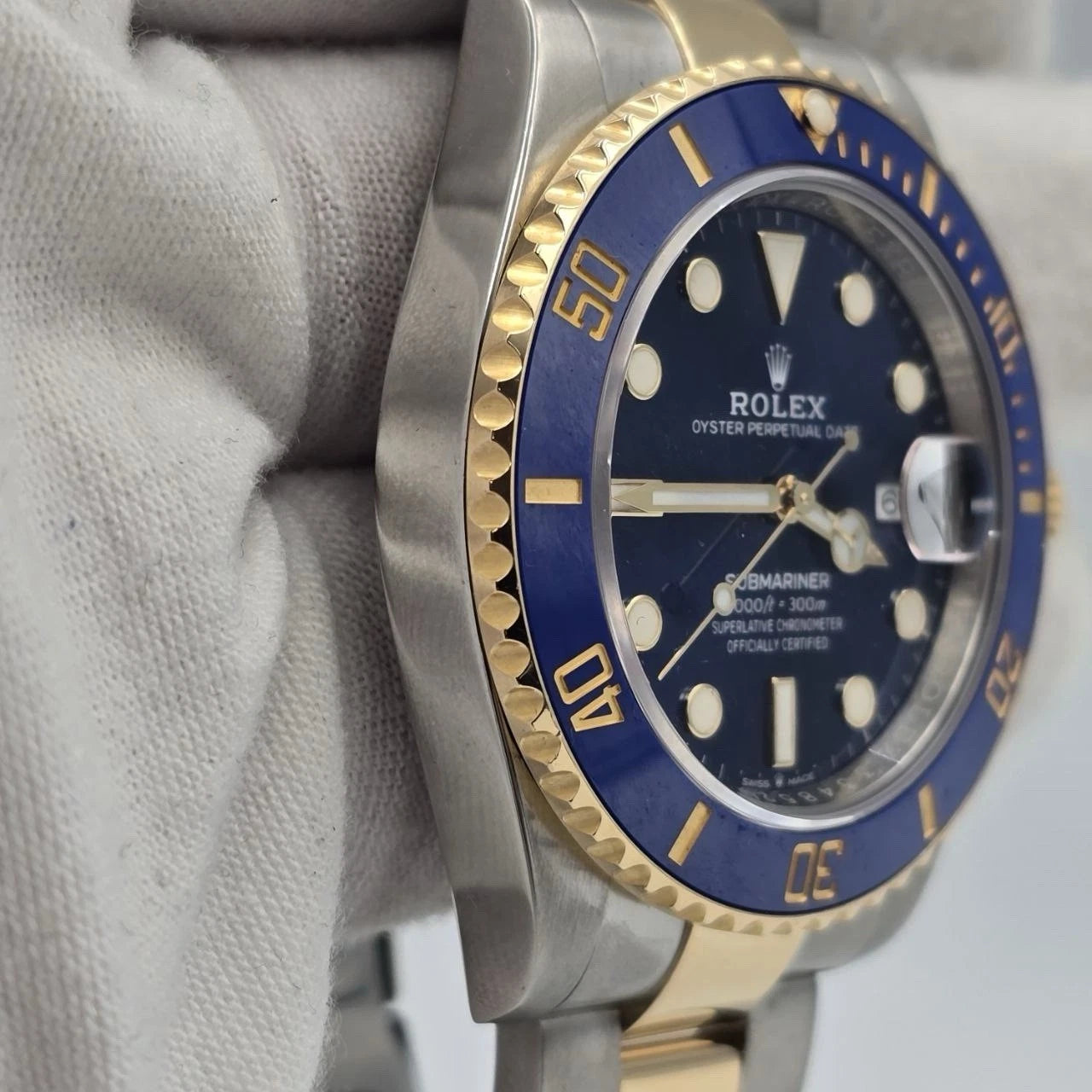 PAPERS 2023 Rolex Submariner Blue Dial Two Tone Gold 41mm Watch 126613LB BOX