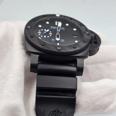 2025 PAPERS Panerai Submersible Carbotech Black Dial 42mm PAM02231 BOX