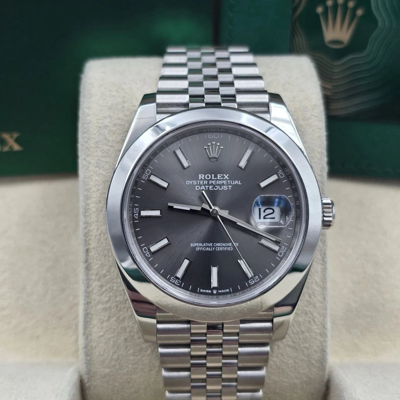 PAPERS 2021 Rolex Datejust 41mm 126300 Rhodium Grey Smooth Bezel Jubilee BOX