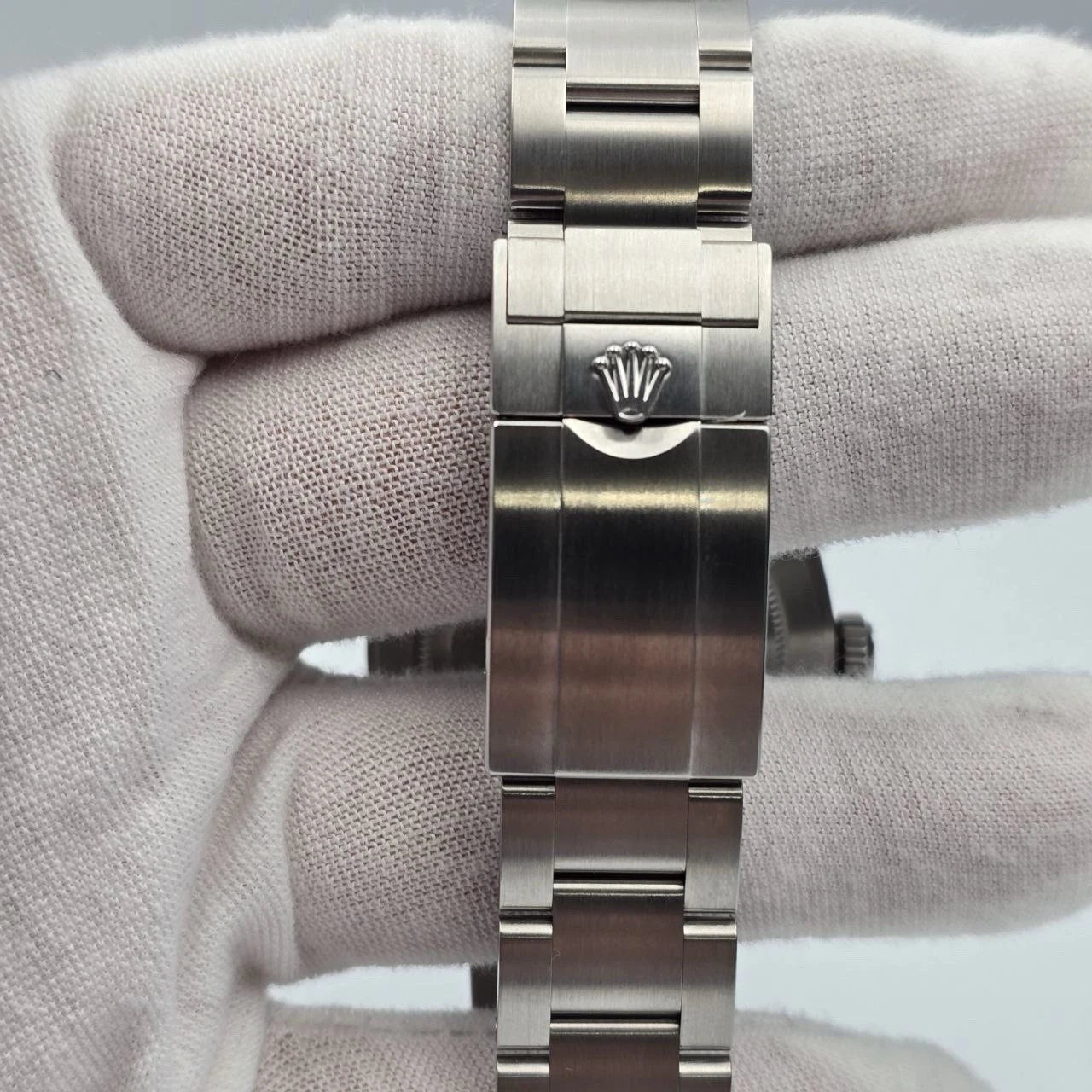 NEW 2026 Rolex Explorer I 40mm 224270 Stainless Steel Black Dial UNWORN