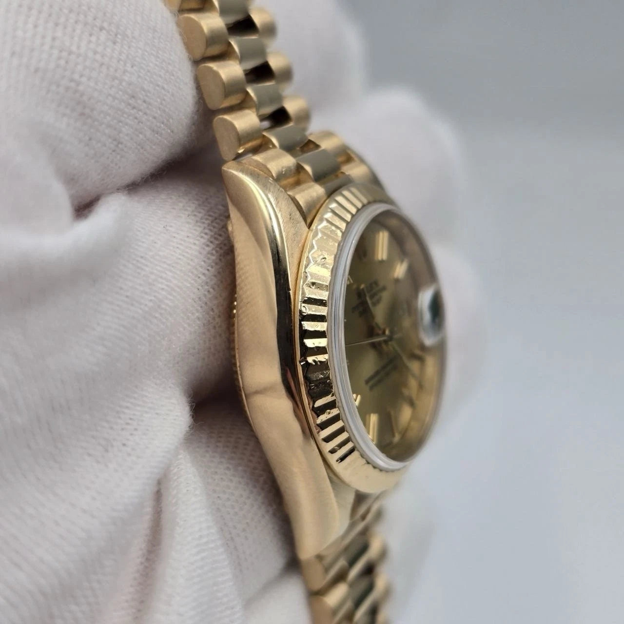 Rolex Datejust Champagne Stick Dial 18K Yellow Gold Fluted Bezel 26mm 69178