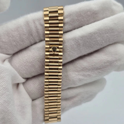 Rolex Datejust Champagne Stick Dial 18K Yellow Gold Fluted Bezel 26mm 69178