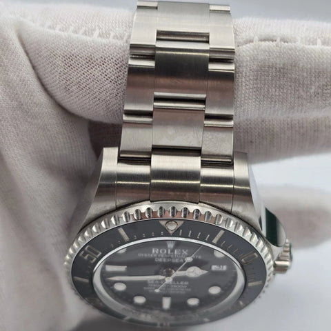 PAPERS 2023 Rolex Sea-Dweller Deepsea Black Ceramic Steel Dive 44mm 136660 BOX