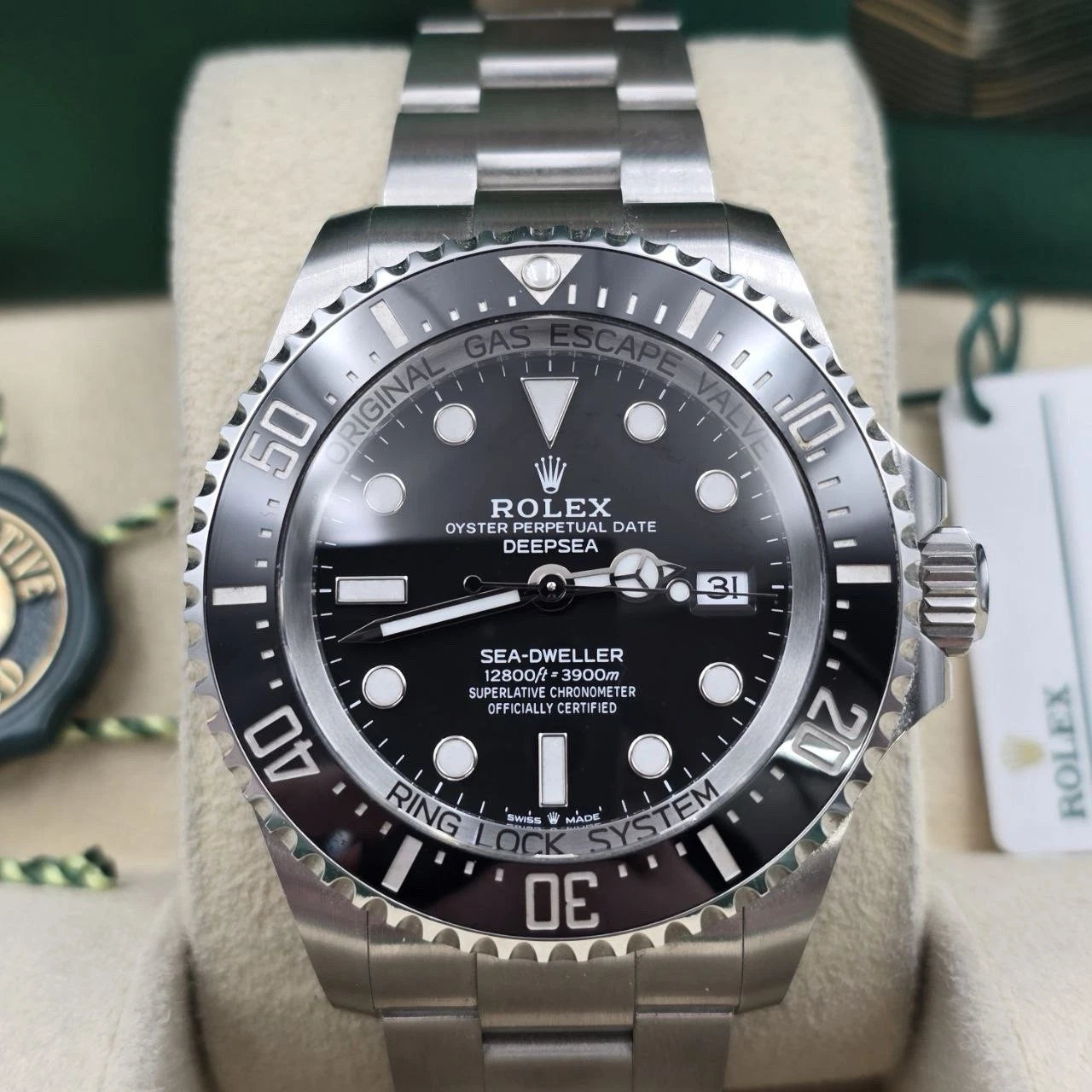 PAPERS 2023 Rolex Sea-Dweller Deepsea Black Ceramic Steel Dive 44mm 136660 BOX