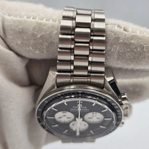 Omega Speedmaster Moonwatch Reverse Panda