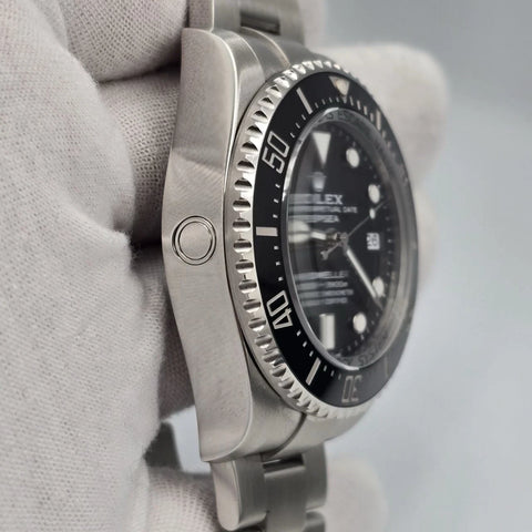 PAPERS 2024 Rolex Sea-Dweller Deepsea Black Ceramic Steel Dive 44mm 136660 BOX
