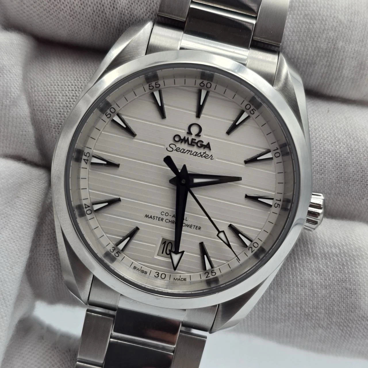 2024 Omega Seamaster Aqua Terra 220.10.38.20.02.001 38mm White Dial B+P