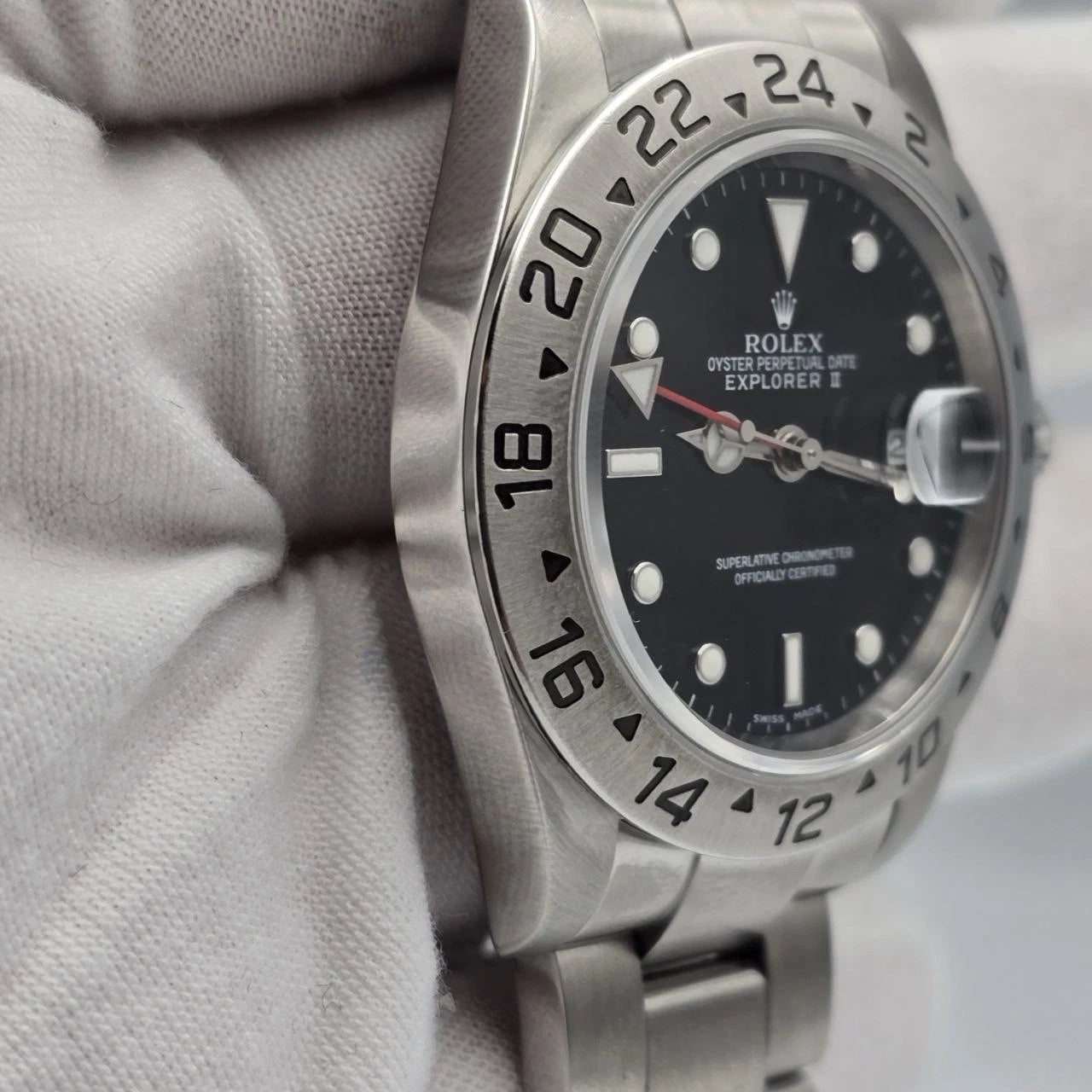 2005 Rolex Explorer II 16570 Steel Black Dial NO HOLES Automatic Date Watch 40MM