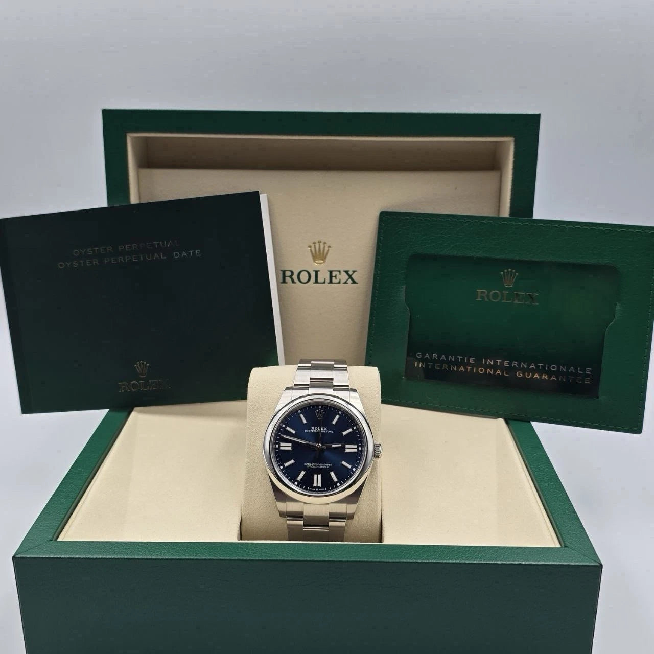 NEW 2025 PAPERS Rolex Blue Oyster Perpetual Steel 41mm Watch BOX 124300 UNWORN