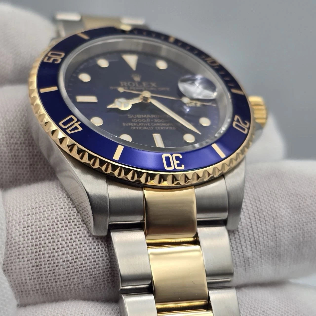 2005 Rolex Submariner 16613 NO HOLES Blue Dial Two Tone Steel Gold 40mm Watch