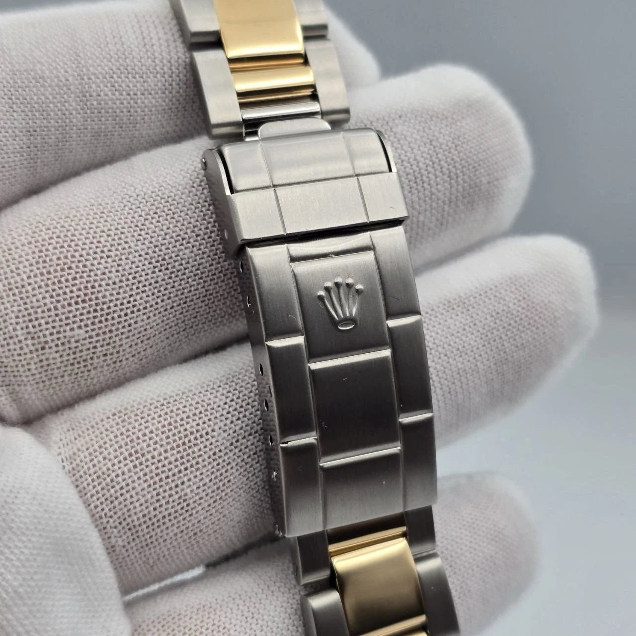 2023 RSC Rolex Submariner Date 18K Gold Blue Stainless Steel 40mm Watch 16803