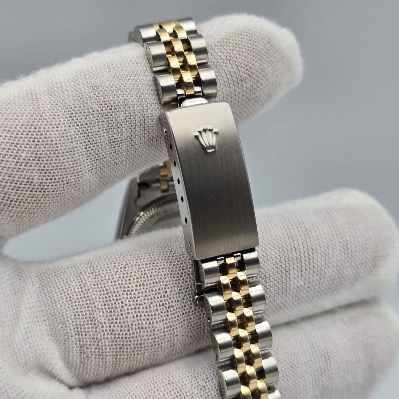 MINT PAPERS Rolex Datejust Gold Steel Fluted White Roman Jubilee 26mm 79173