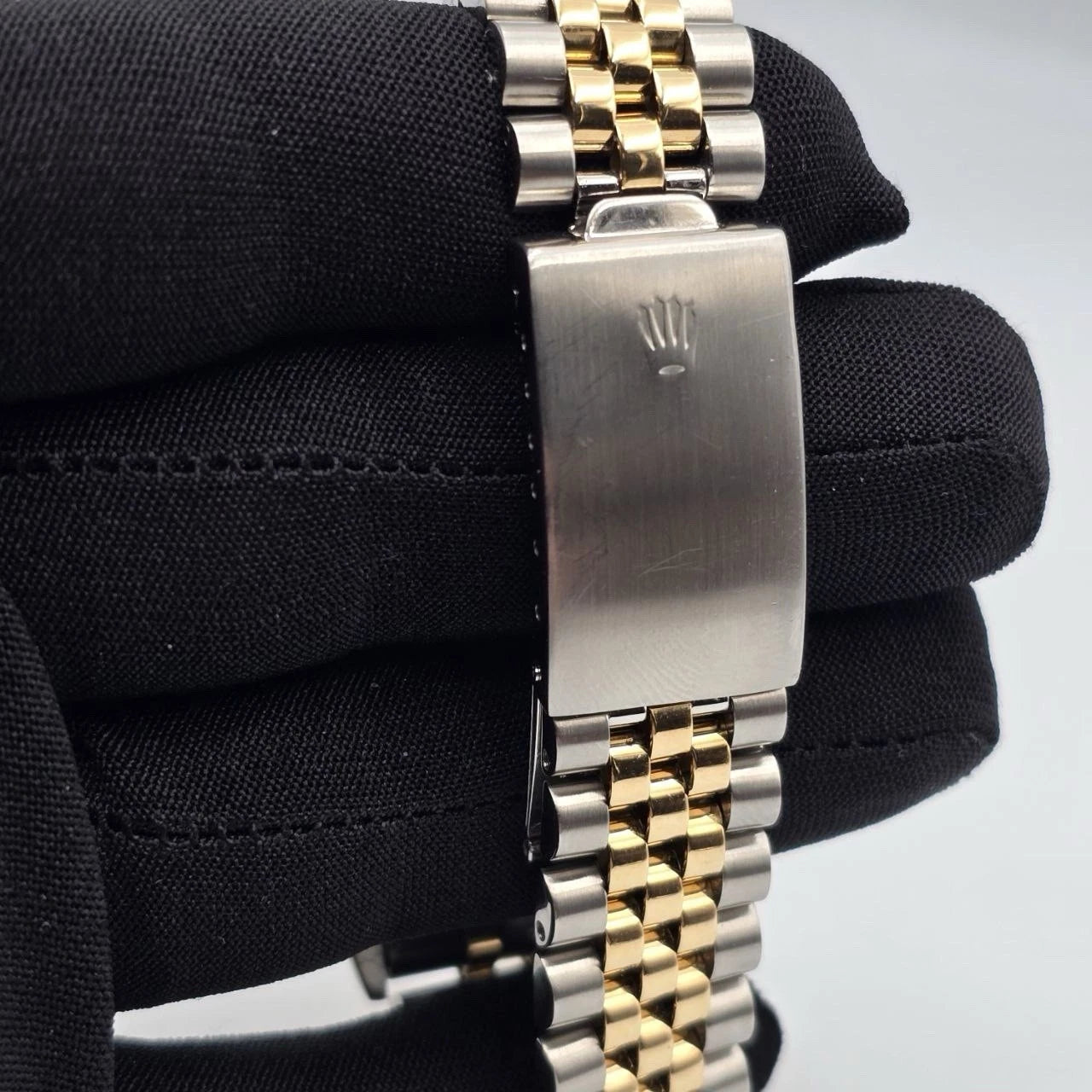 Rolex DateJust 36mm White Roman Fluted Two-Tone 18K Yellow Gold Jubilee 16013