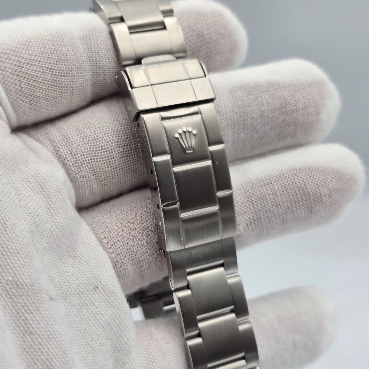 MINT PAPERS 2006 Rolex Sea-Dweller 16600 Stainless Steel Black Dial 40MM Watch