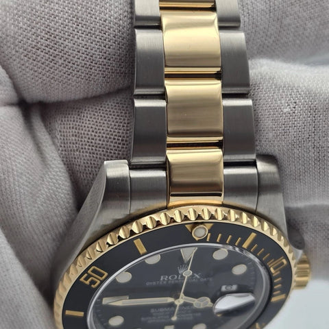 2015 Rolex Submariner Date 40mm 18k Yellow Gold & Steel Black Watch 116613LN B+P