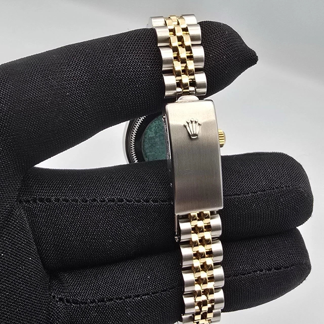 Rolex Lady Datejust Gold Steel Fluted Bezel White Roman Jubilee 26mm Watch 79173
