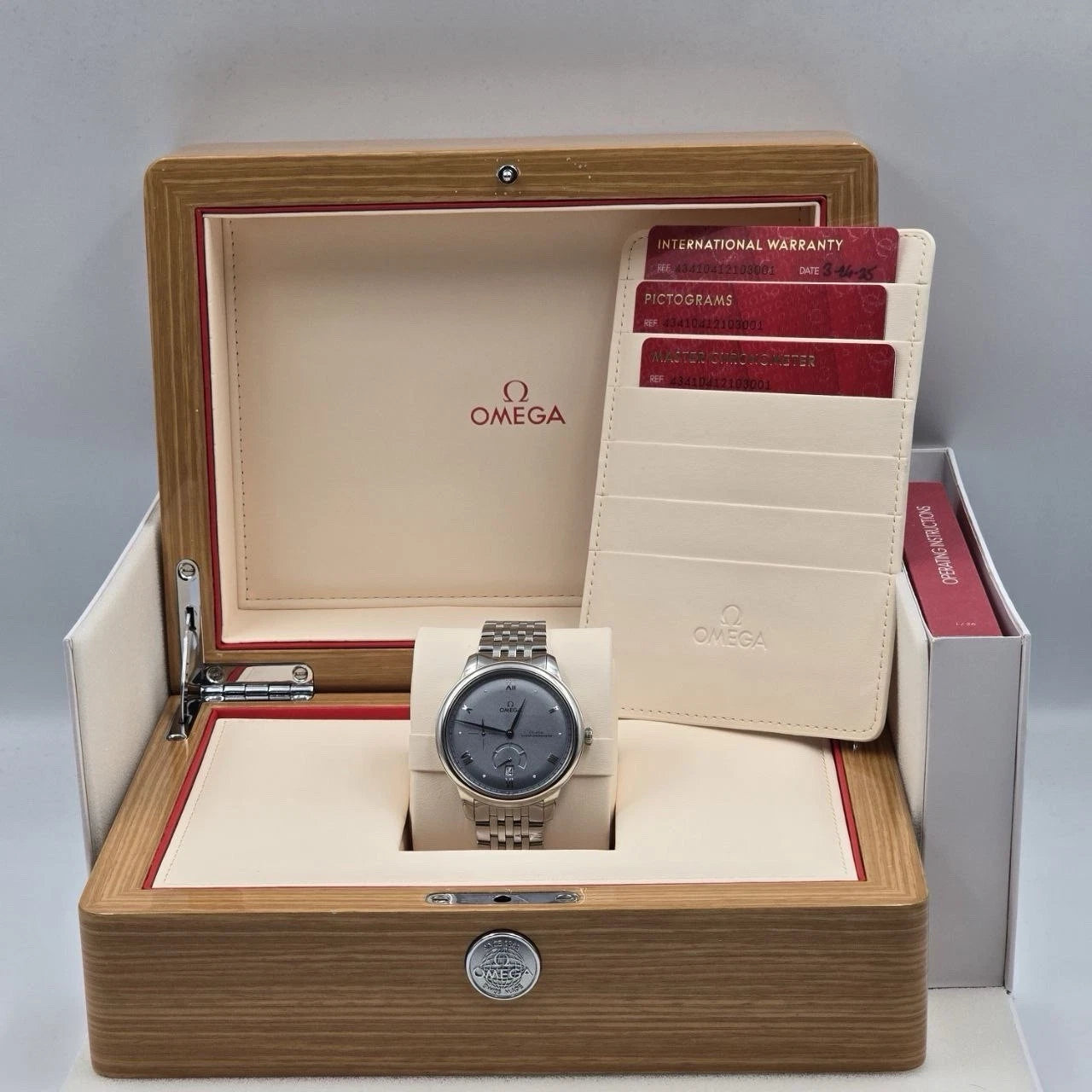 NEW 2025 Omega De Ville Prestige Co‐Axial 41mm 434.10.41.21.03.001 UNWORN