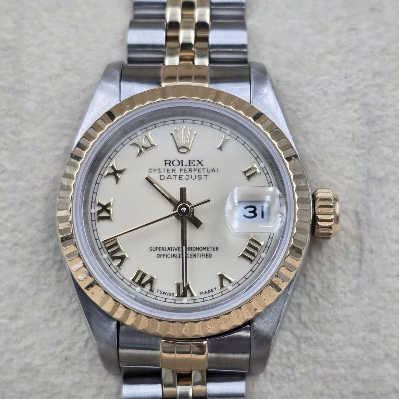 PAPERS Rolex Datejust 26mm 69173 Two Tone Jubilee Cream Roman Dial Watch