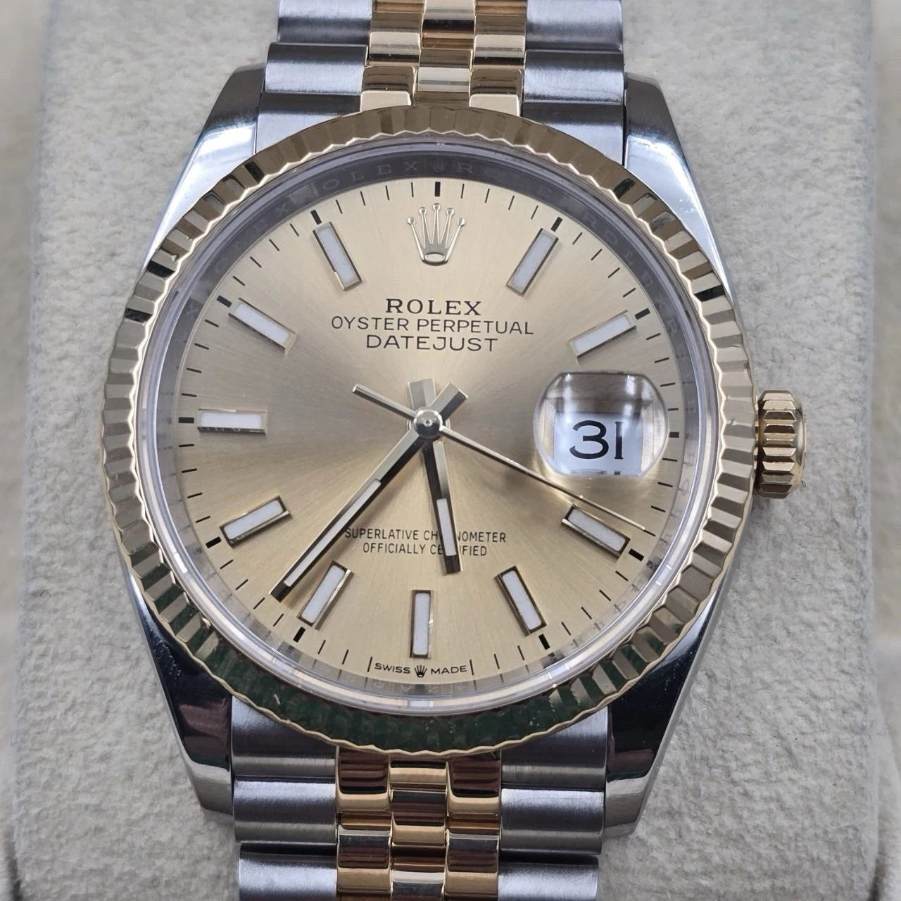 PAPERS 2020 Rolex Datejust 36mm Jubilee 126233 Two-Tone Champagne Dial BOX