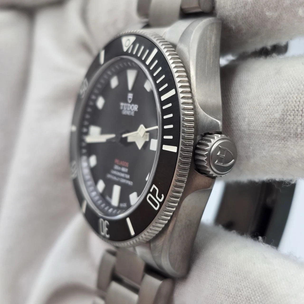 PAPERS 2023 Tudor Pelagos 25407N Titanium Black Dial Automatic 39mm BOX