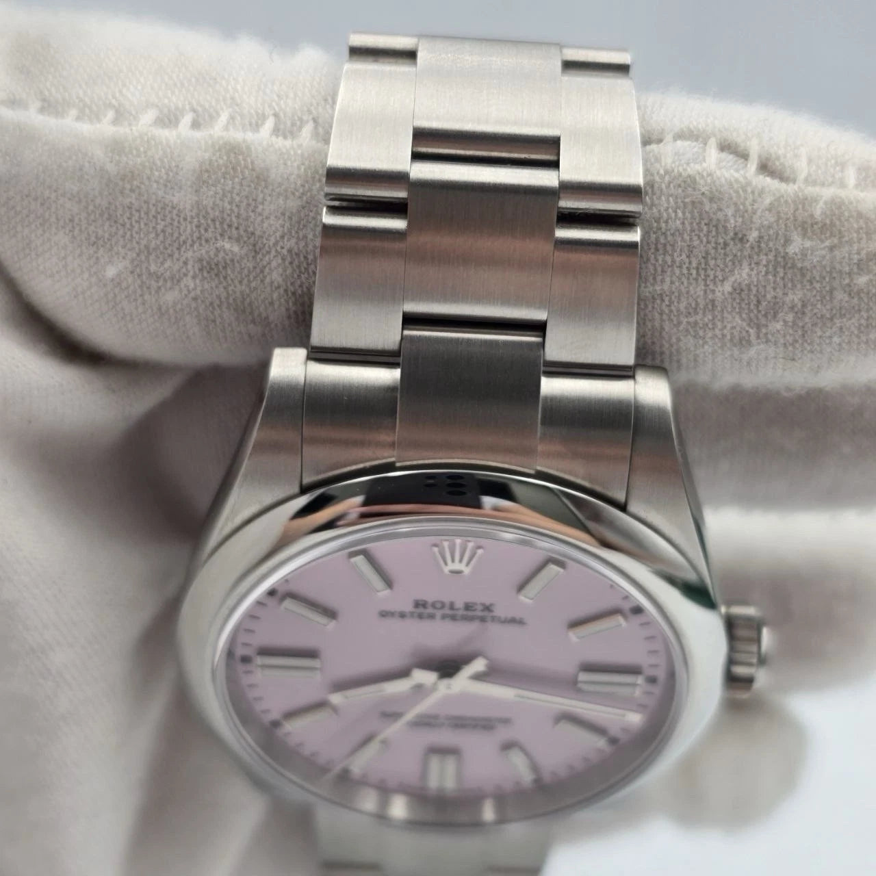 NEW 2026 Rolex Oyster Perpetual Stainless Steel 41mm Candy Pink Dial 134300