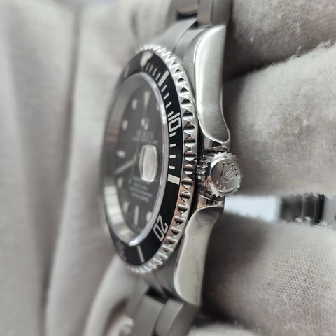 Rolex Submariner 16610 2005 3