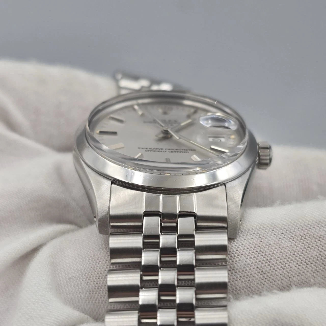 Rolex Oyster Perpetual Date Stainless Steel Smooth Bezel Jubilee 34mm 15000