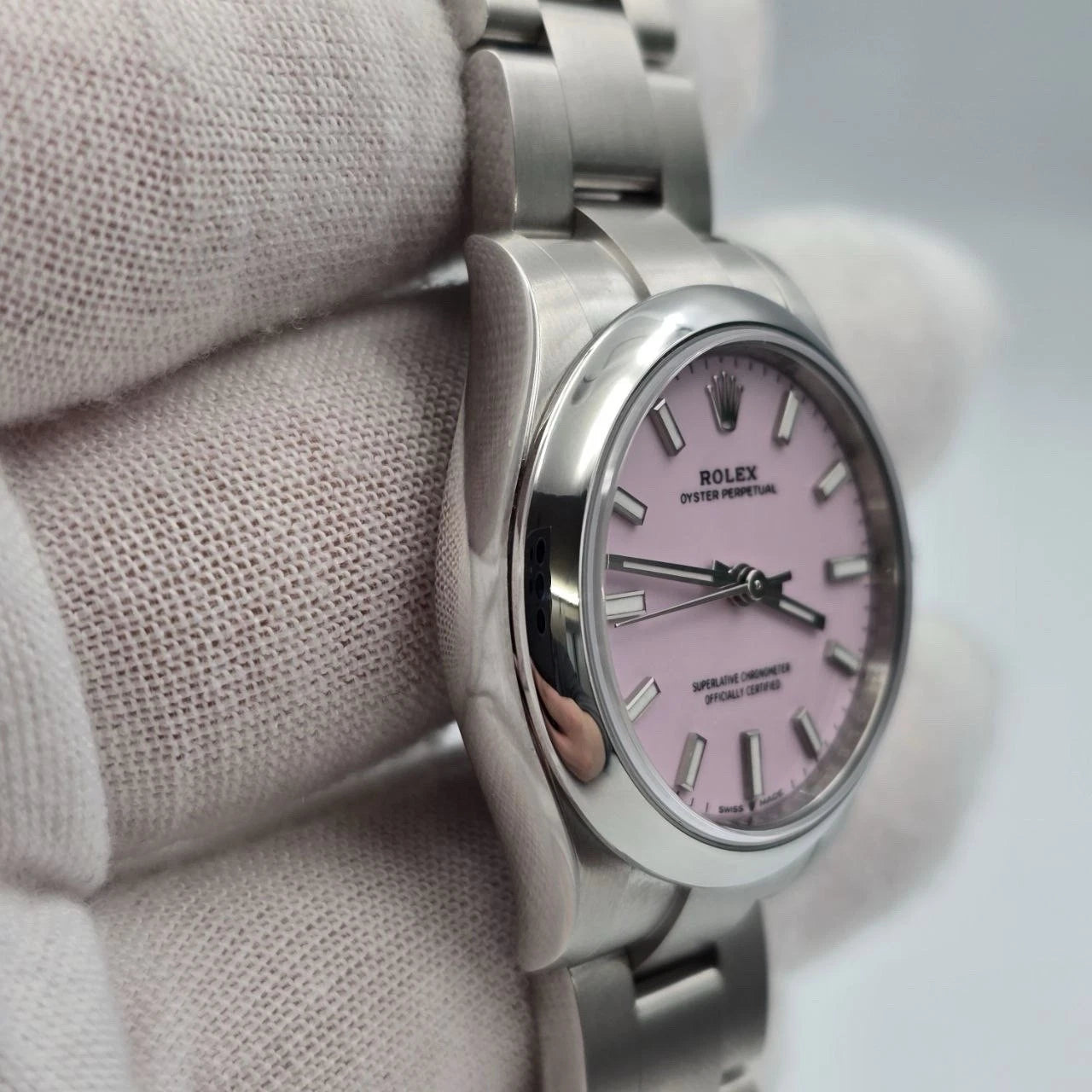 NEW 2025 Rolex Candy Pink Oyster Perpetual Stainless Steel 277200 31mm UNWORN