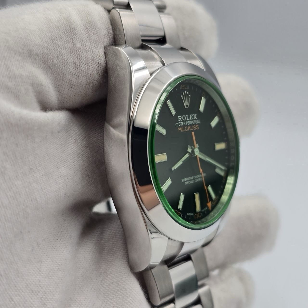 2023 PAPERS Rolex Milgauss 40mm Steel Black Dial Green Crystal 116400GV BOX