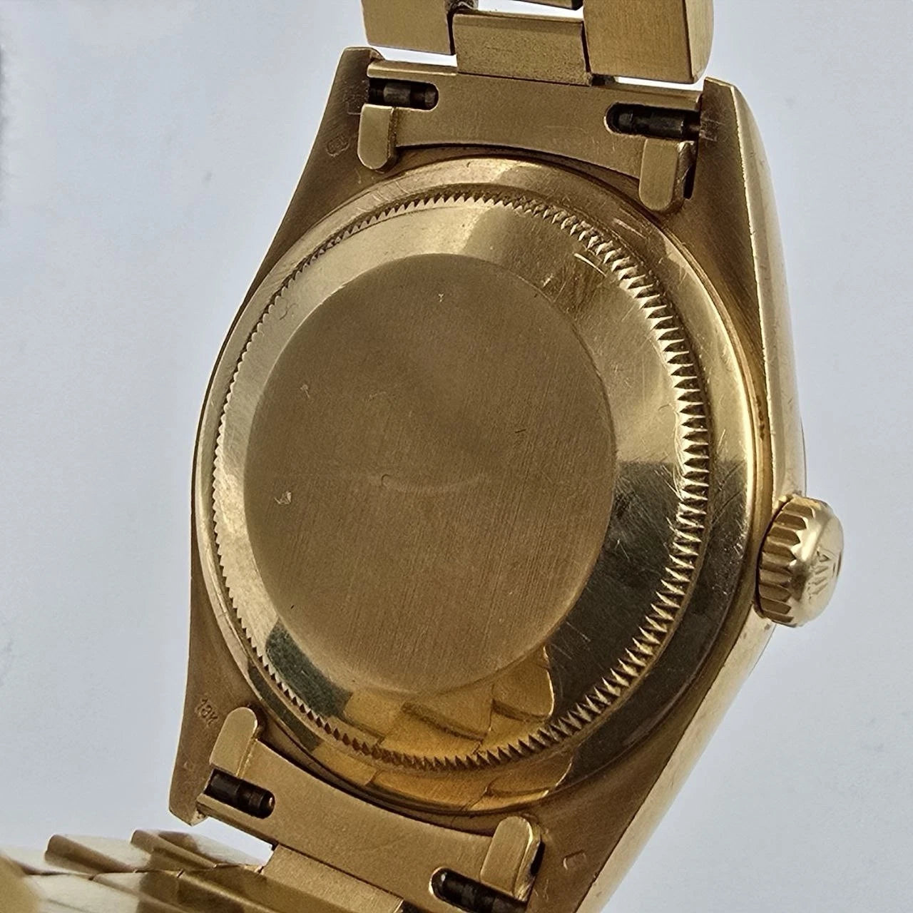 Rolex 18K Gold Day-Date President Gold Champagne Diamond Dial 36mm Watch 18238