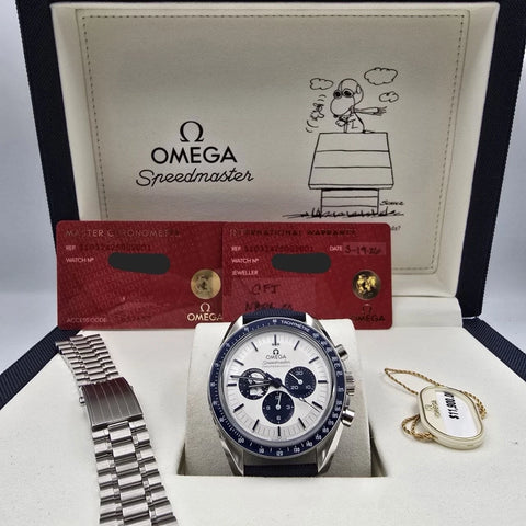 NEW 2026 OMEGA Speedmaster 50th Anniversary 310.32.42.50.02.001 Snoopy 42mm