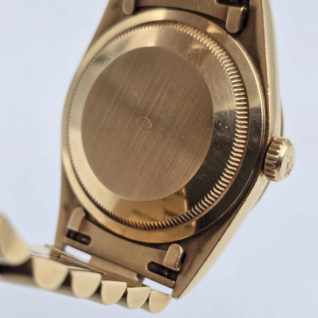 Rolex 18K Gold Day-Date President Gold Champagne Diamond Dial 36mm Watch 18238