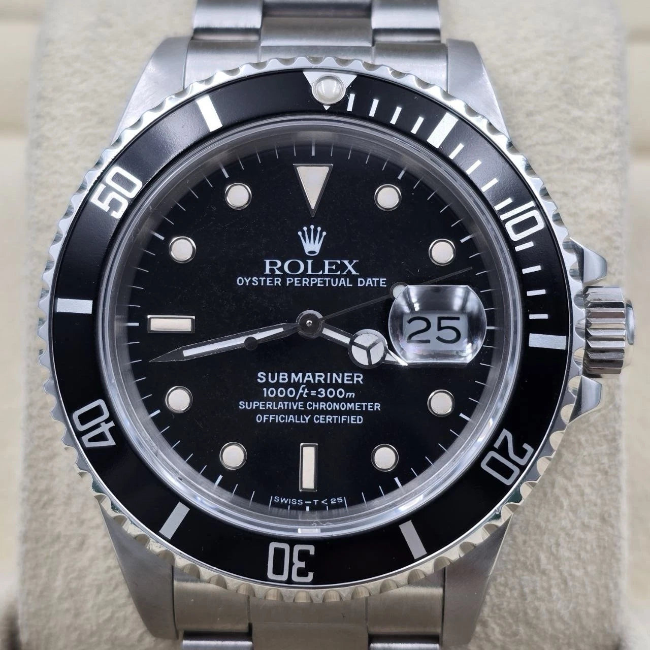 MINT Rolex Submariner Date 16800 Stainless Steel Black 40mm Oyster Watch