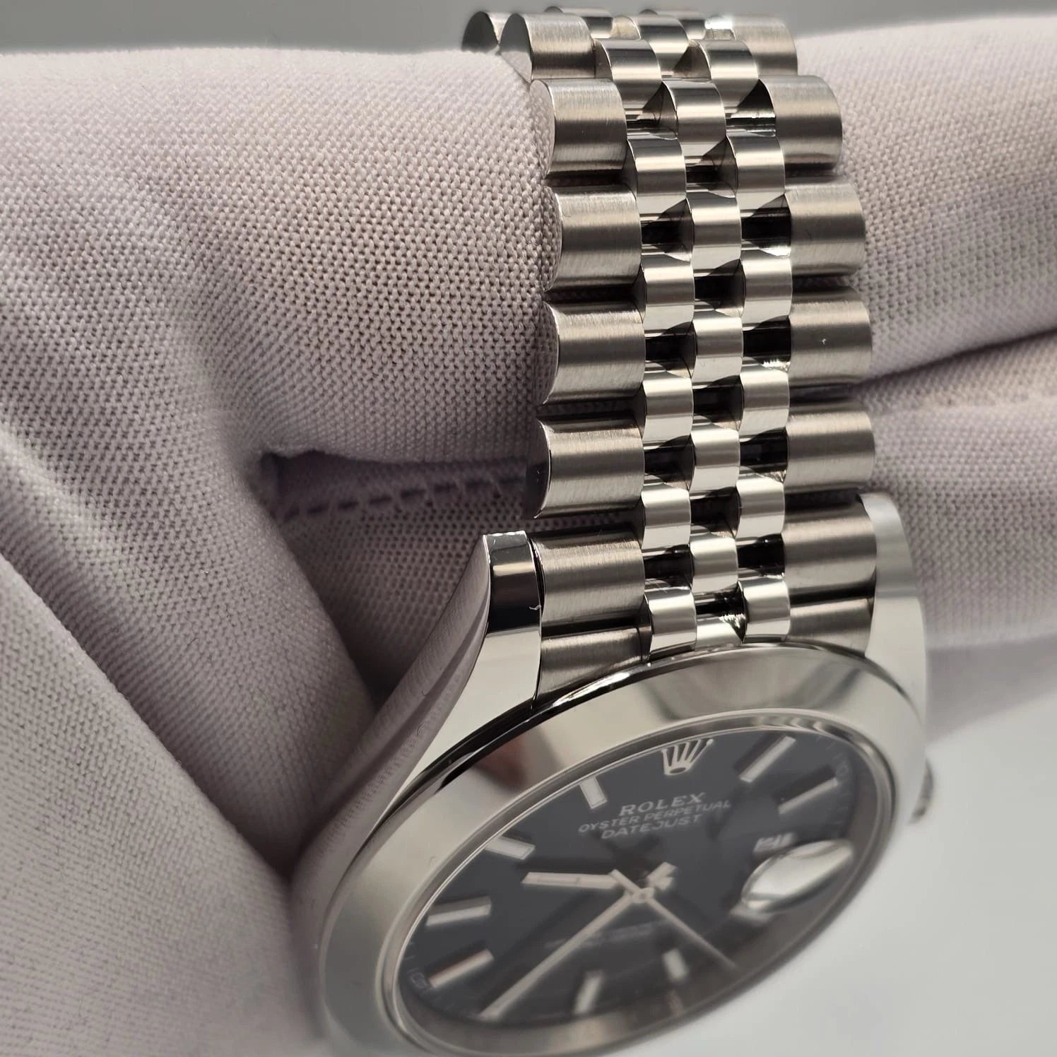 NEW 2025 FRESH Rolex Datejust 41mm 126300 Blue Stick Dial Smooth Jubilee UNWORN