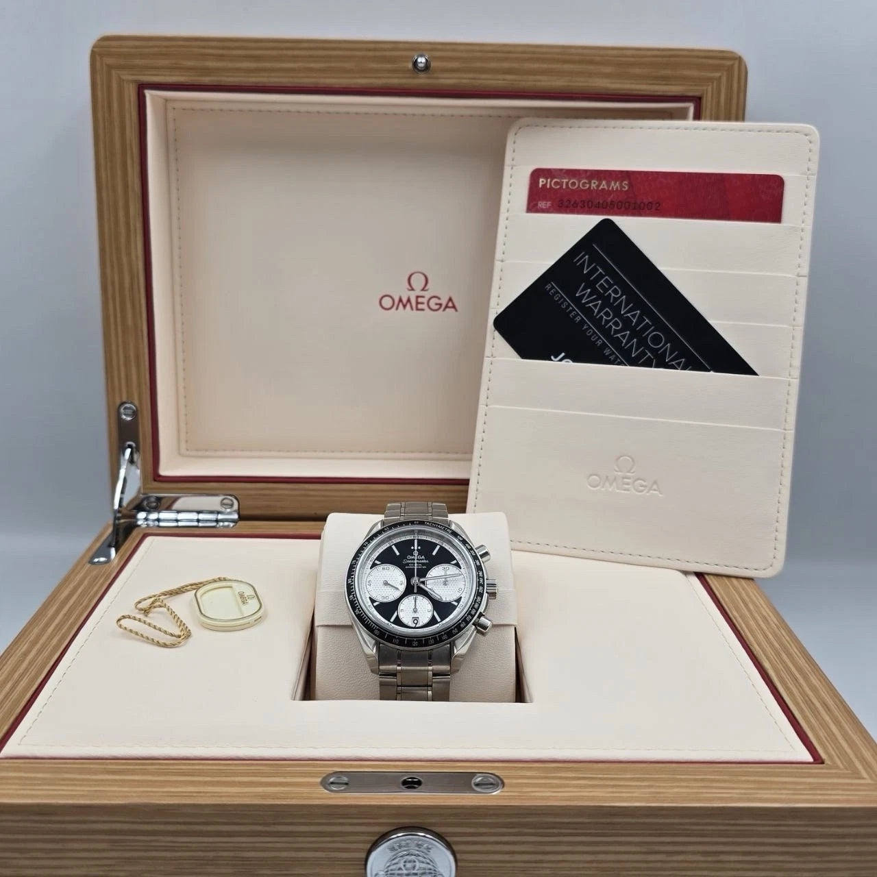 2024 Omega Speedmaster Racing Automatic 40mm Men's Watch 326.30.40.50.01.002 B+P
