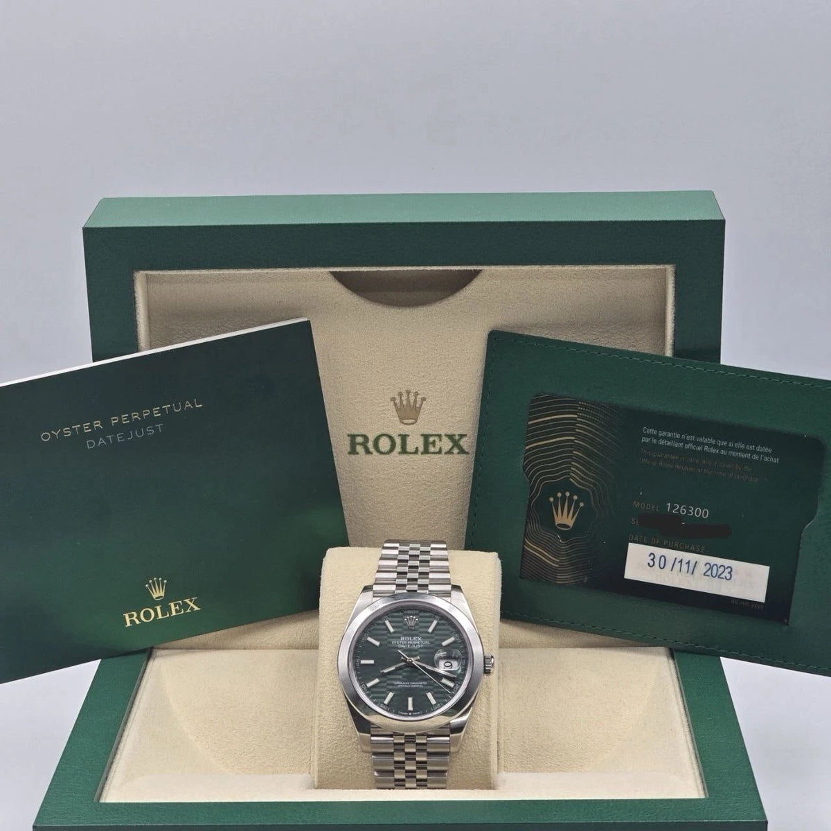PAPERS 2023 MINT Rolex Datejust 41mm Smooth Green Motif Dial Jubilee 126300 BOX