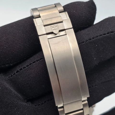 PAPERS 2022 Tudor Pelagos 39mm Titanium Black Dial Automatic Watch 25407N BOX