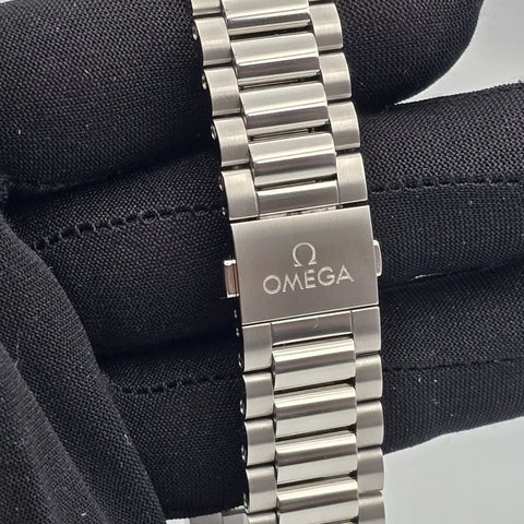 2025 Omega Seamaster Aqua Terra 220.10.38.20.01.004 Chronometer Watch B+P