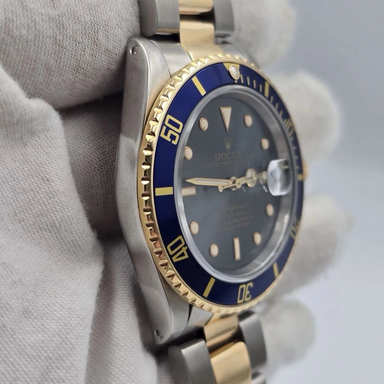 PAPERS Rolex Submariner Date 18K Gold Blue Sunburst Dial 40mm Watch 16803 BOX