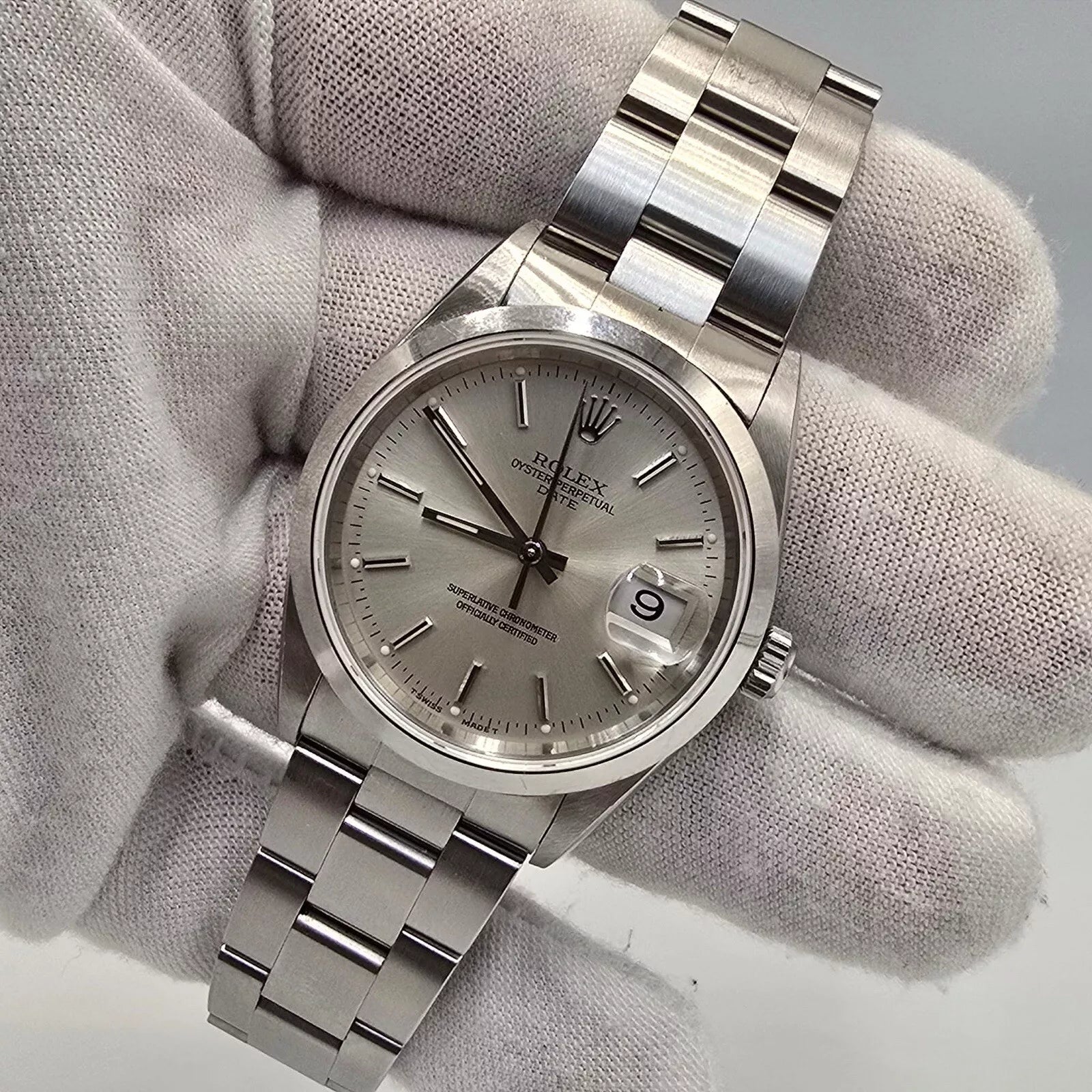 Rolex Oyster Perpetual Date 15200 Stainless Steel Silver Dial 34MM Watch