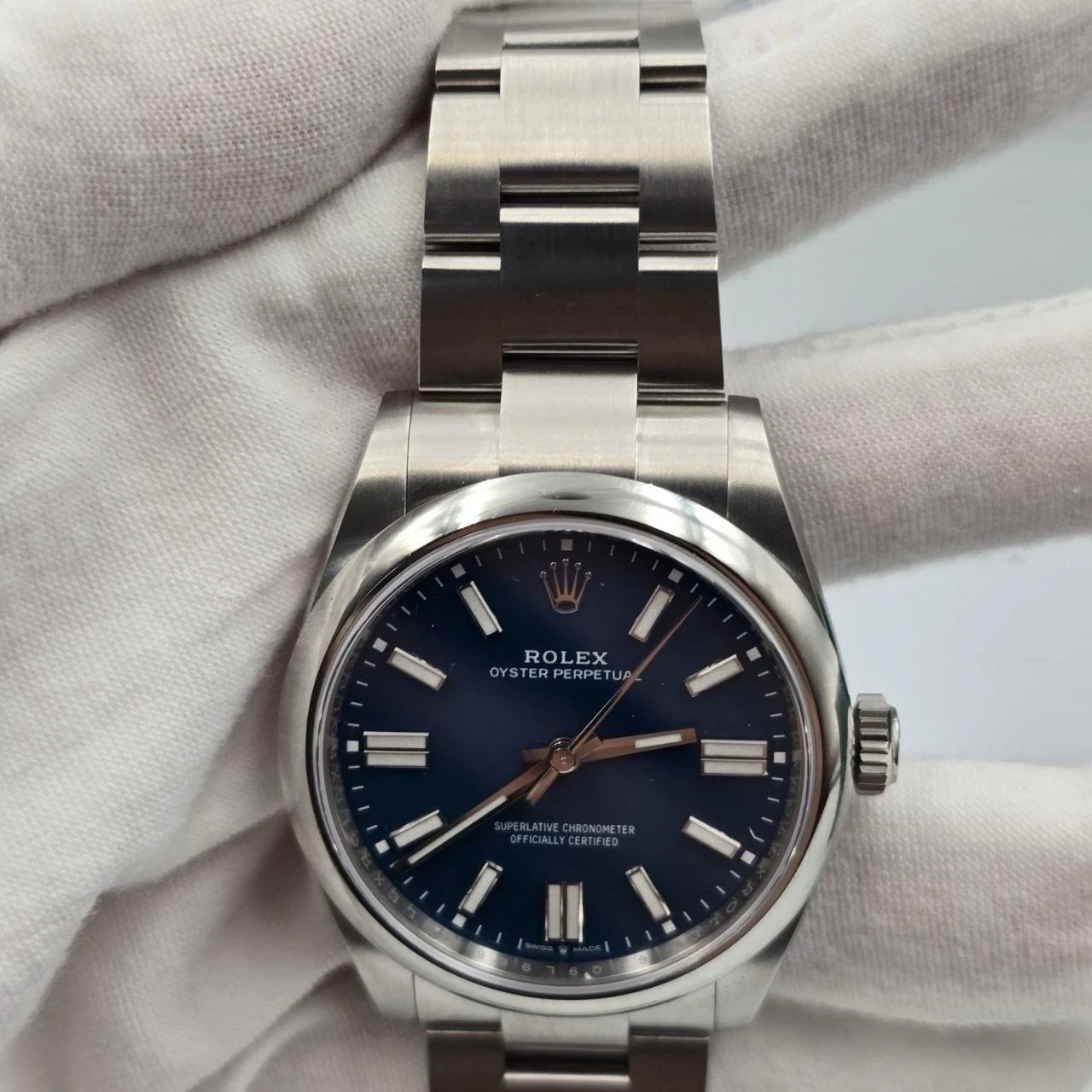 NEW 2026 Rolex Oyster Perpetual Stainless Steel 41mm Med Blue Dial 134300