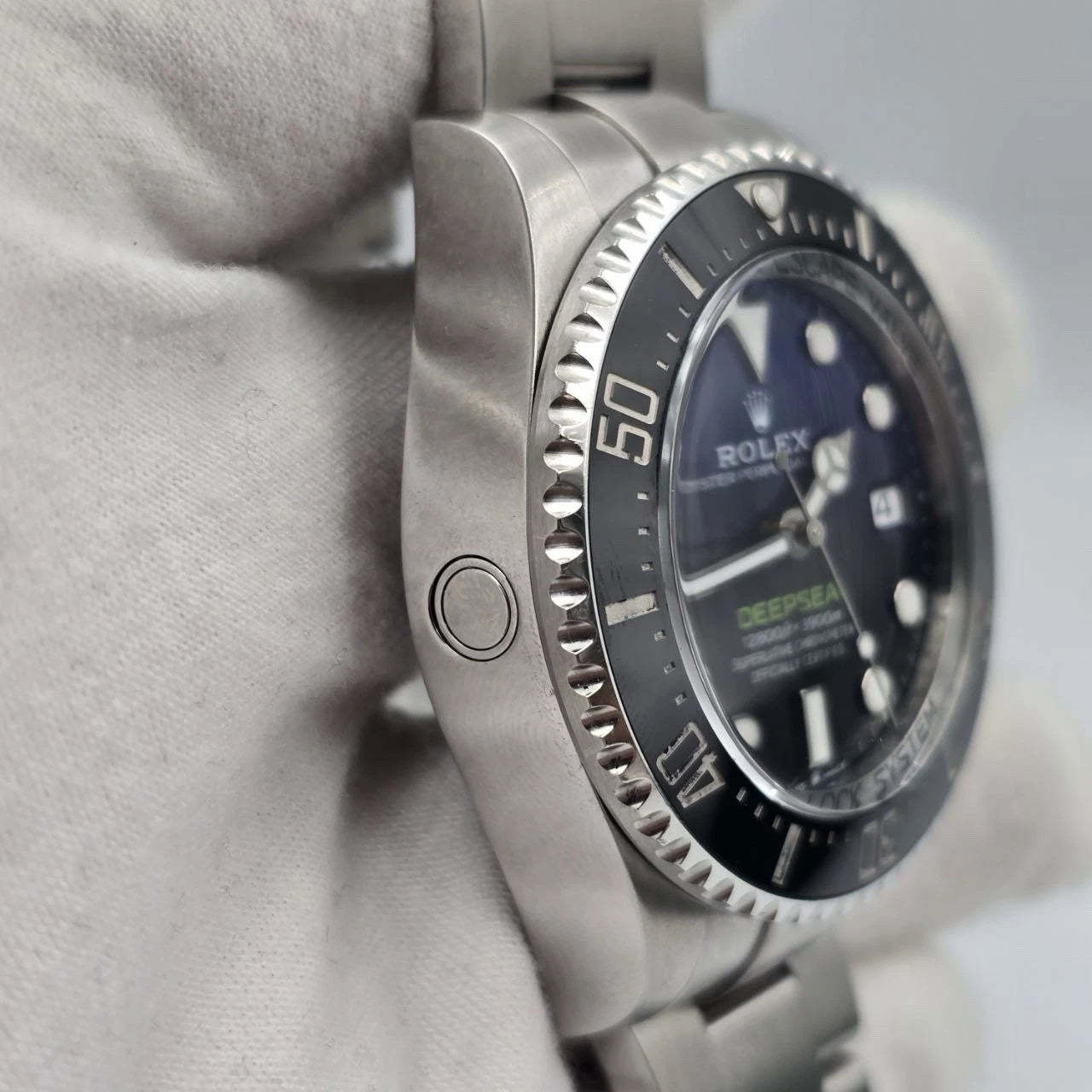 Rolex Sea-Dweller Deepsea James Cameron 136660