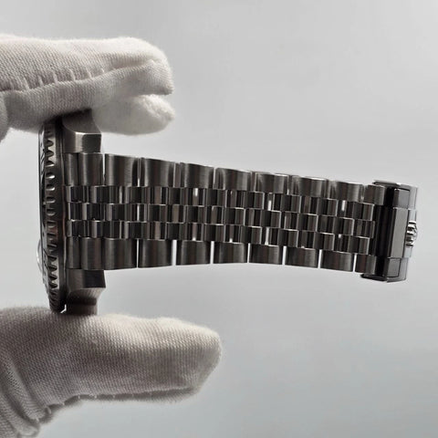 PAPERS 2025 Rolex GMT-Master II “Sprite” 40mm 126720VTNR Jubilee Black Dial BOX