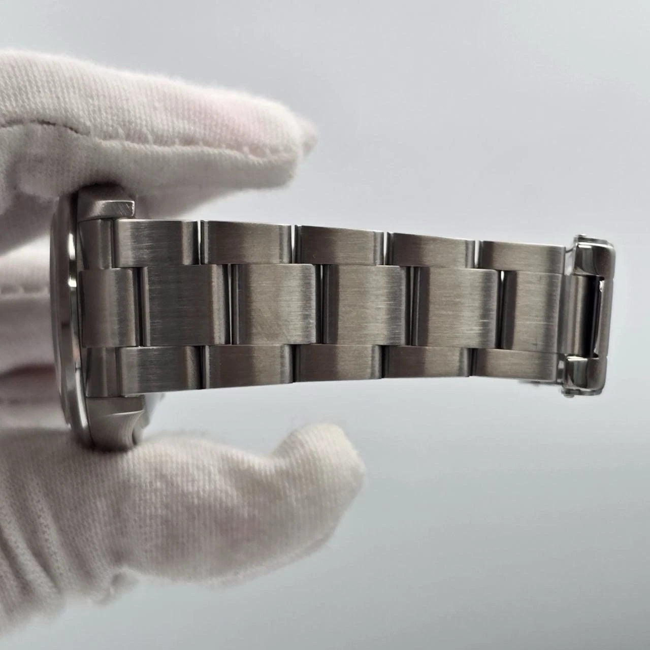 2005 Rolex Explorer l 114270 36mm Stainless Steel Black Dial Watch