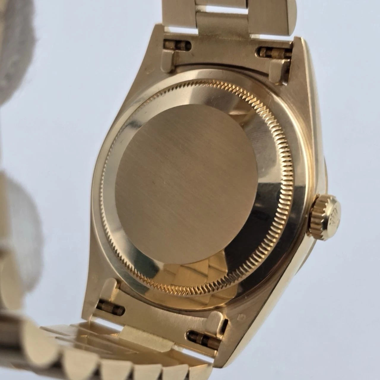 MINT Rolex 18K Gold Day-Date President Gold Champagne Dial 36mm Watch 18238