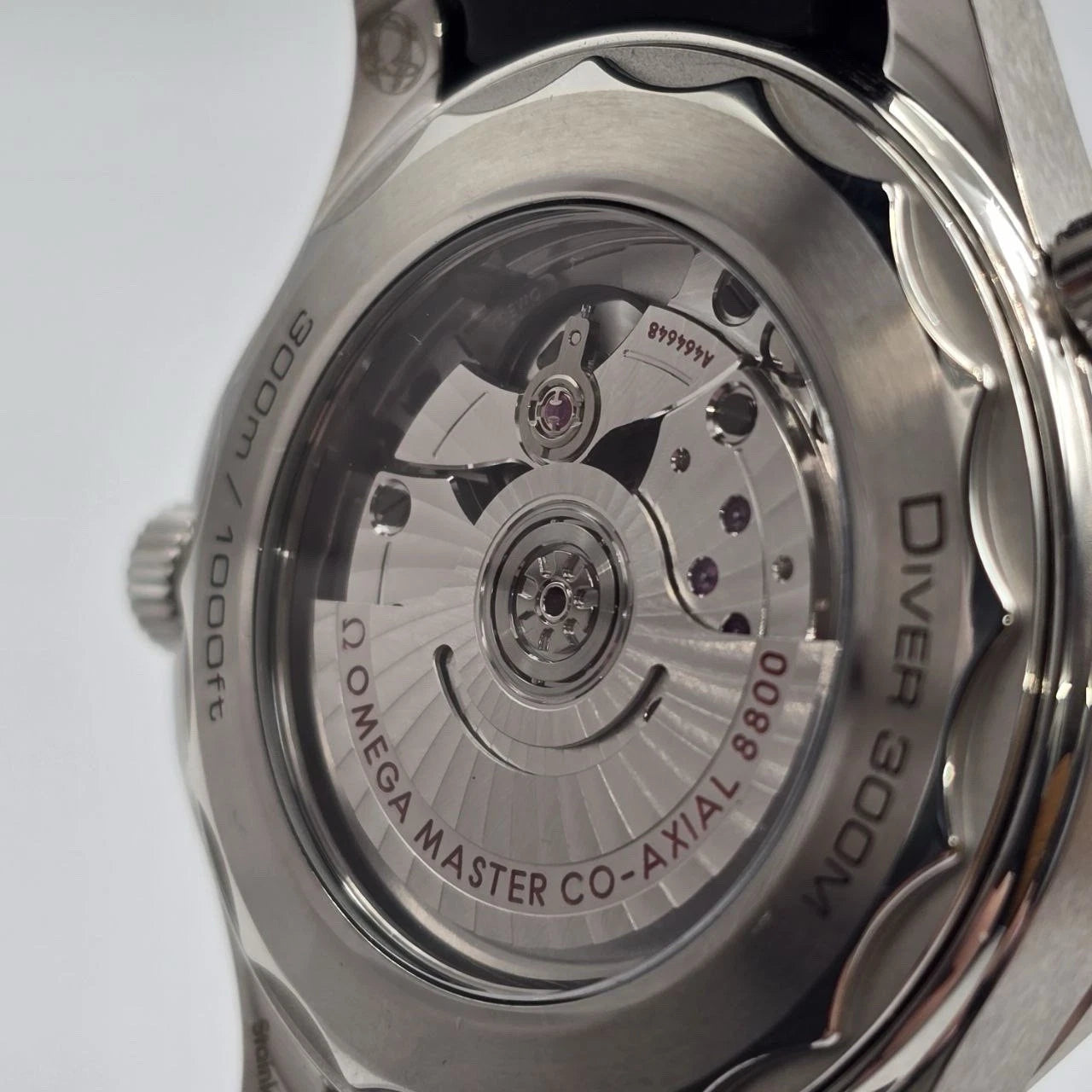 NEW 2026 Omega Seamaster Diver 300M 42mm White 210.32.42.20.04.001