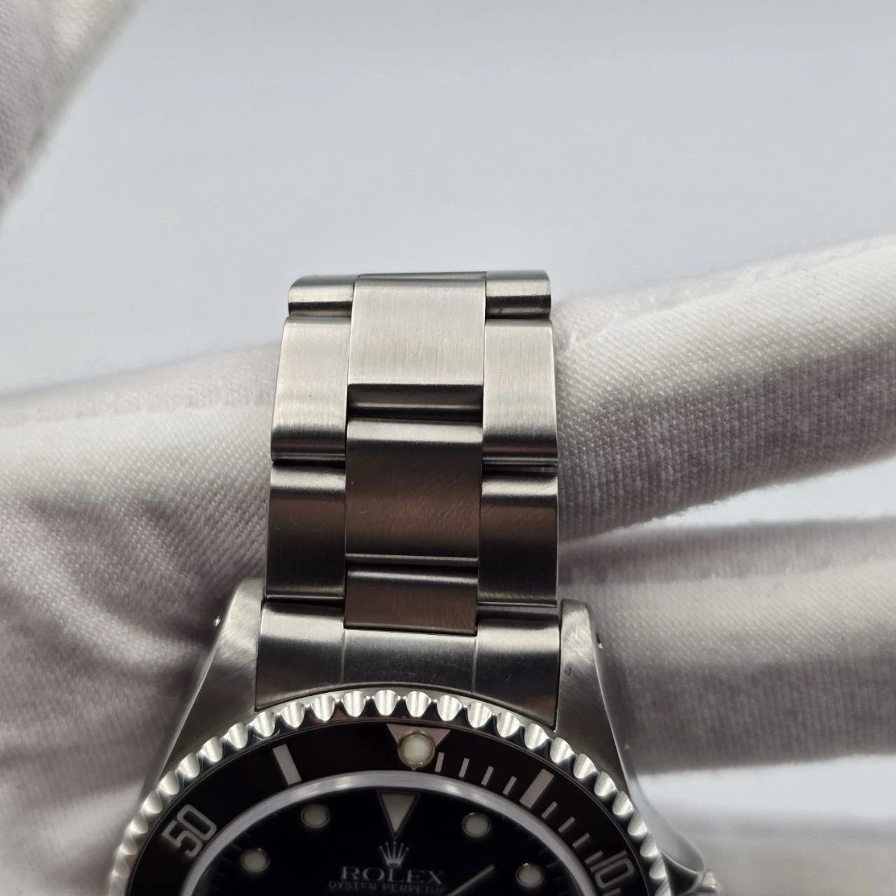 Rolex Submariner No Date 14060M 2 Liner Black Dial Stainless Steel 40mm
