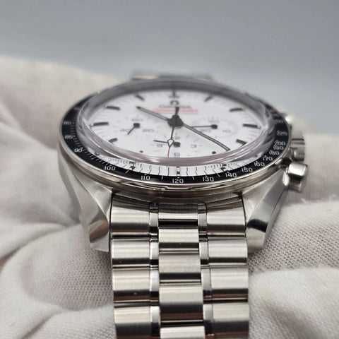 Omega Speedmaster White Dial Steel 42mm 310.30.42.50.04.001 BOX
