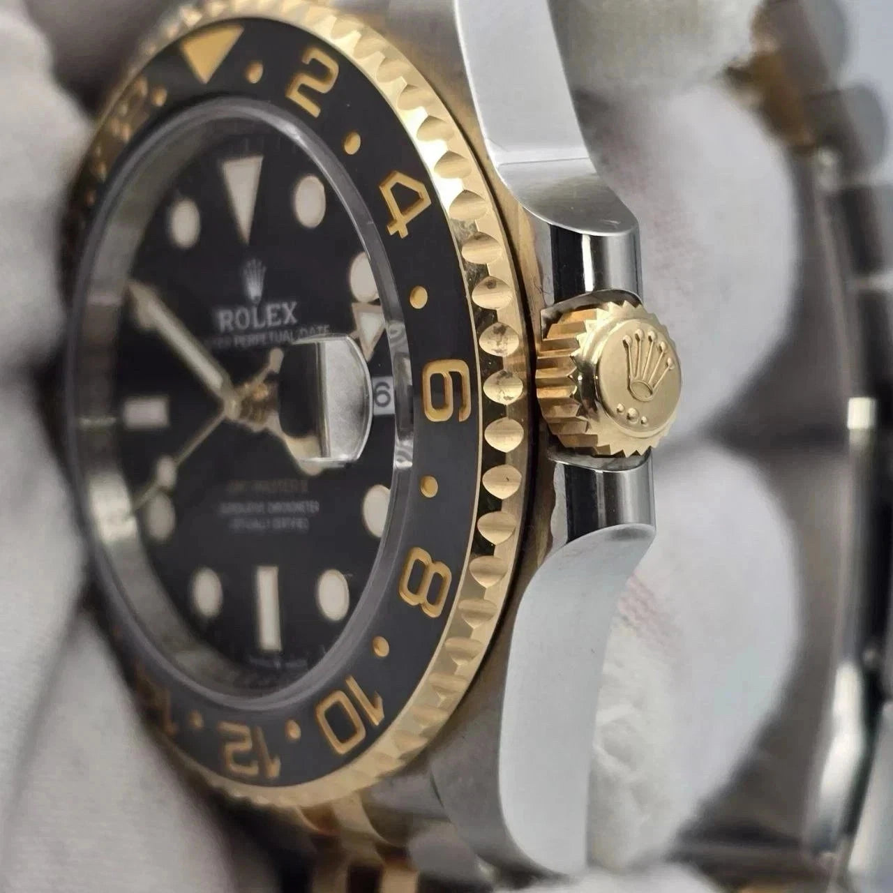 NEW 2026 Rolex GMT-Master II 40mm 126713GRNR Two-Tone Bumblebee Jubilee